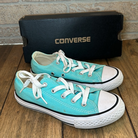 Converse Light Aqua Chuck Taylor All Star Junior's Ox Lace Up Low Top / Sz 13Y - Picture 3 of 11